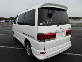 1999 TOYOTA Regius Wagon