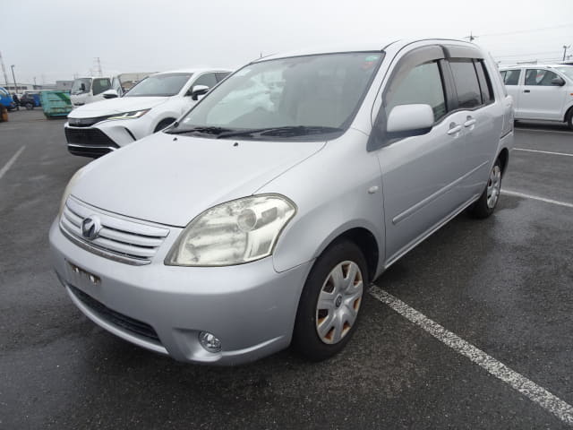 TOYOTA Raum