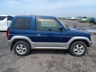 2000 MITSUBISHI Pajero Mini
