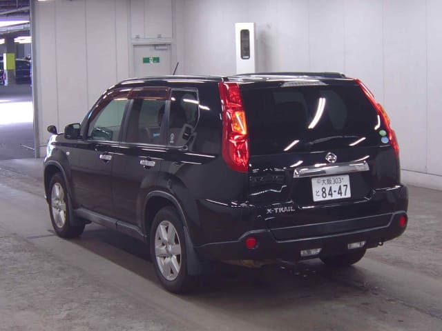 2010 NISSAN X-Trail
