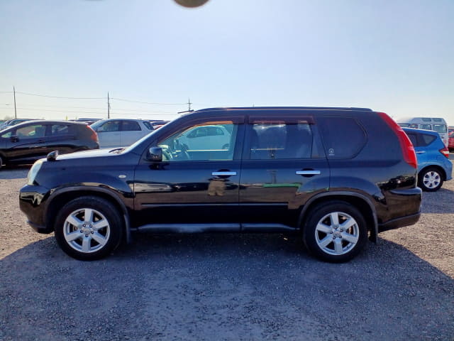 2010 NISSAN X-Trail