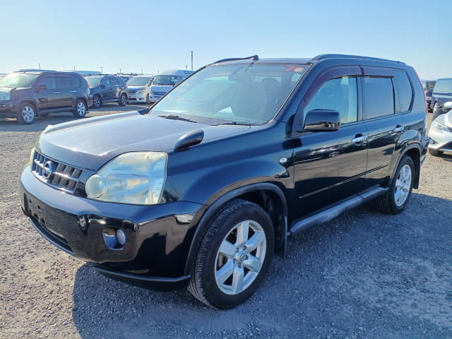 2010 NISSAN X-Trail