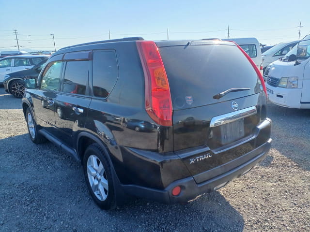 2010 NISSAN X-Trail