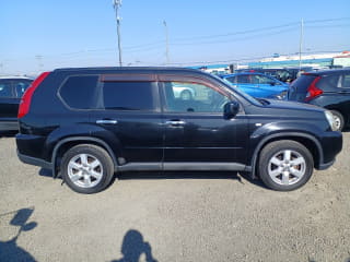 2010 NISSAN X-Trail