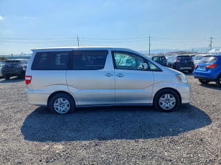 2005 TOYOTA Alphard