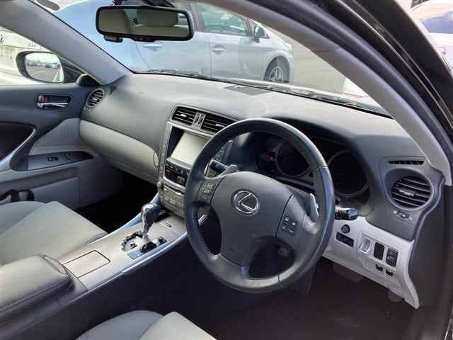 2010 LEXUS IS