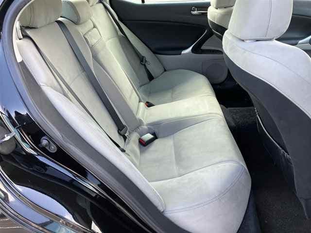 2010 LEXUS IS
