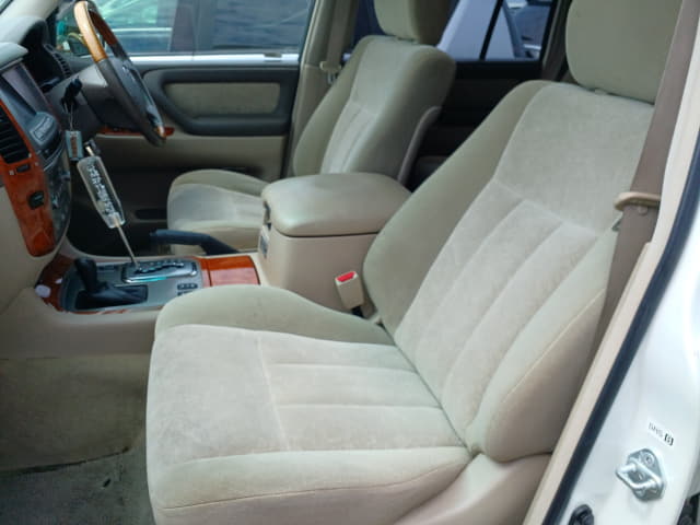 TOYOTA Land Cruiser thumbnail 26