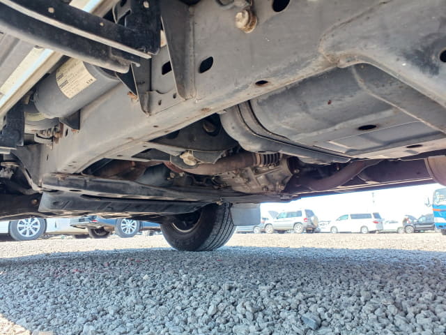 TOYOTA Land Cruiser thumbnail 18