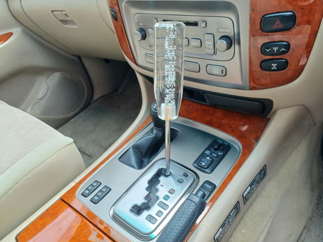 TOYOTA Land Cruiser thumbnail 38
