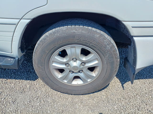 TOYOTA Land Cruiser thumbnail 10