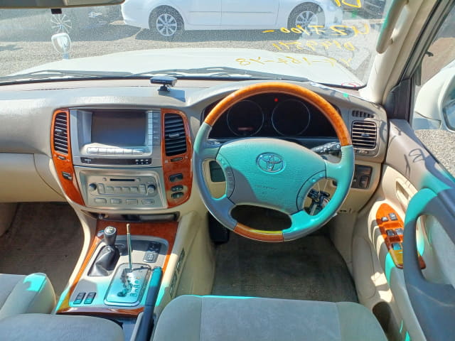 TOYOTA Land Cruiser thumbnail 57