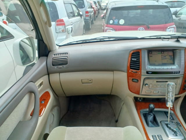 TOYOTA Land Cruiser thumbnail 34