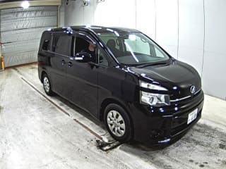 2011 TOYOTA Voxy