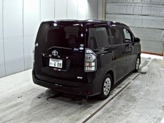 2011 TOYOTA Voxy