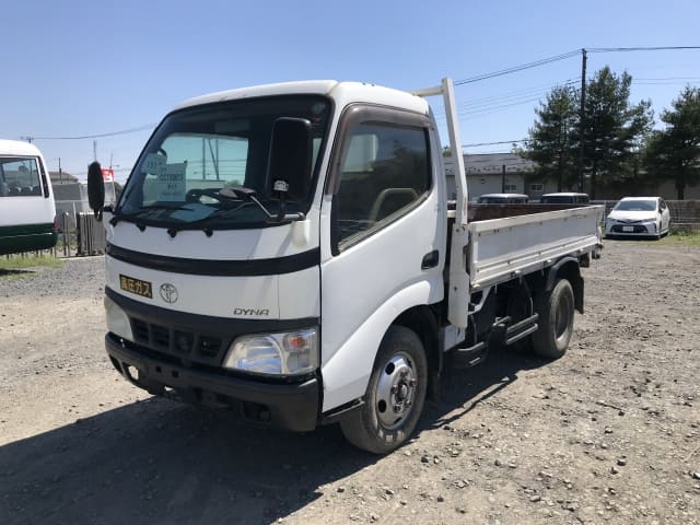TOYOTA Dyna Truck