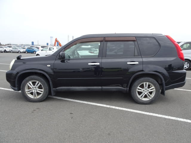 2010 NISSAN X-Trail