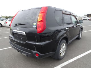 2010 NISSAN X-Trail