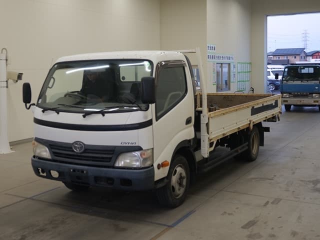 TOYOTA Dyna Truck