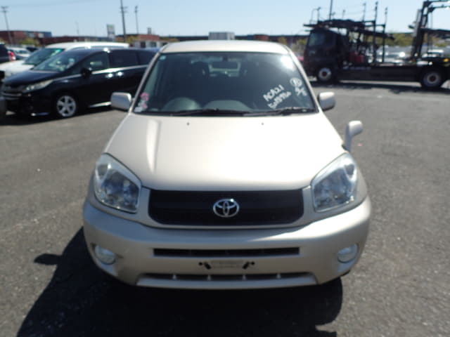 TOYOTA RAV4 thumbnail 8