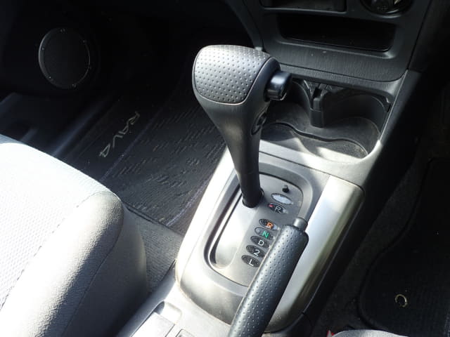 TOYOTA RAV4 thumbnail 36