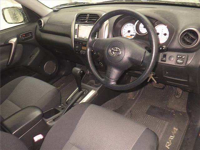 TOYOTA RAV4 thumbnail 45