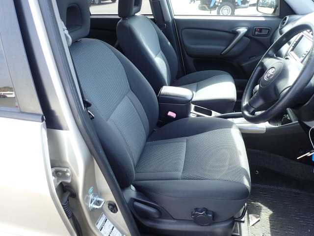 TOYOTA RAV4 thumbnail 25