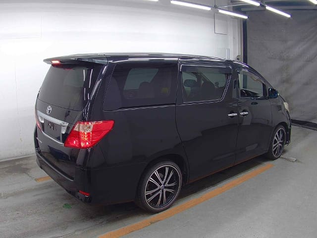 2011 TOYOTA Alphard
