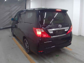 2011 TOYOTA Alphard
