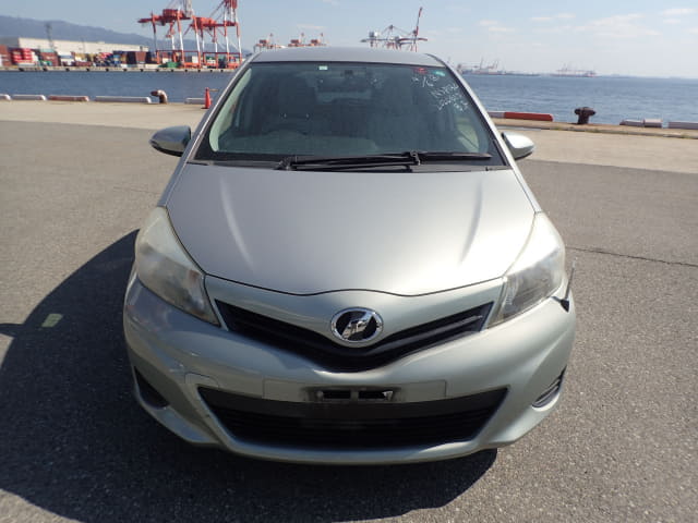 TOYOTA Vitz thumbnail 8