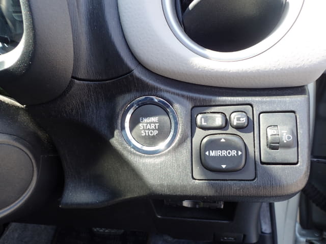 TOYOTA Vitz thumbnail 41