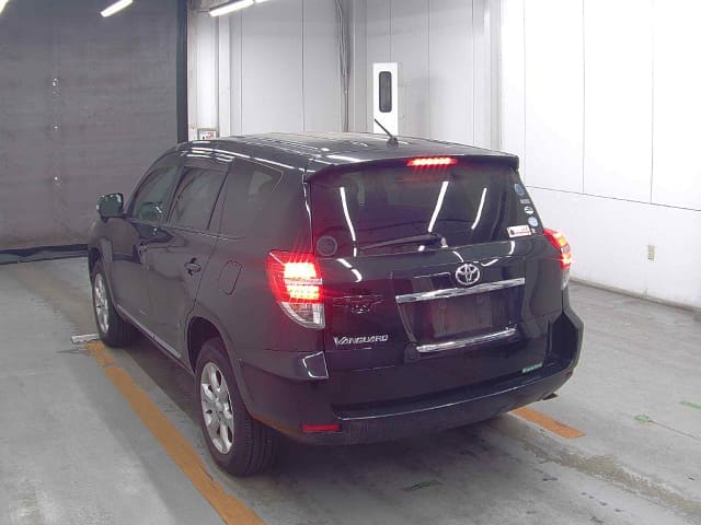 2011 TOYOTA Vanguard