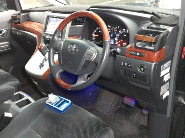 TOYOTA Vellfire thumbnail 61