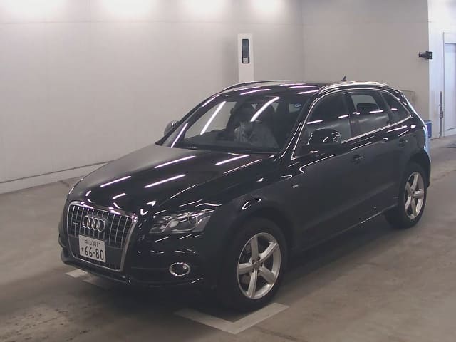 2011 AUDI Q5