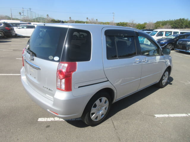 2010 TOYOTA Raum