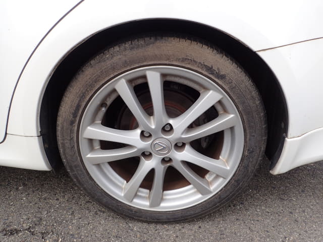 LEXUS IS thumbnail 10