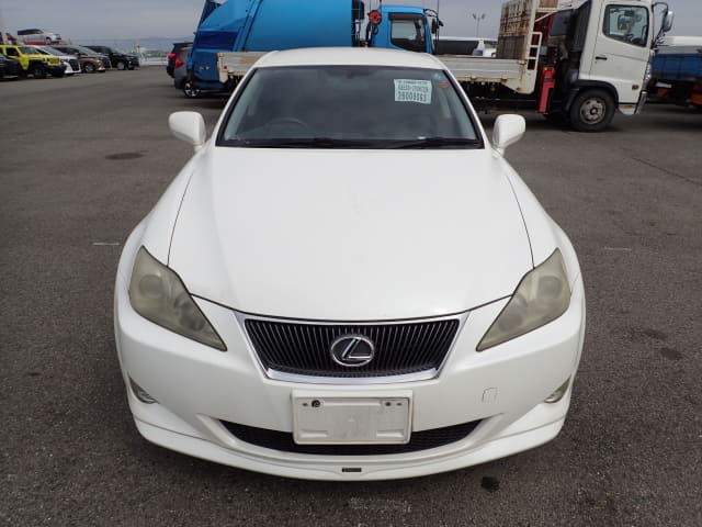 LEXUS IS thumbnail 8