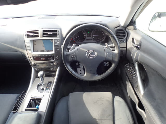 LEXUS IS thumbnail 31