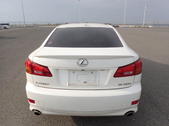 LEXUS IS thumbnail 56