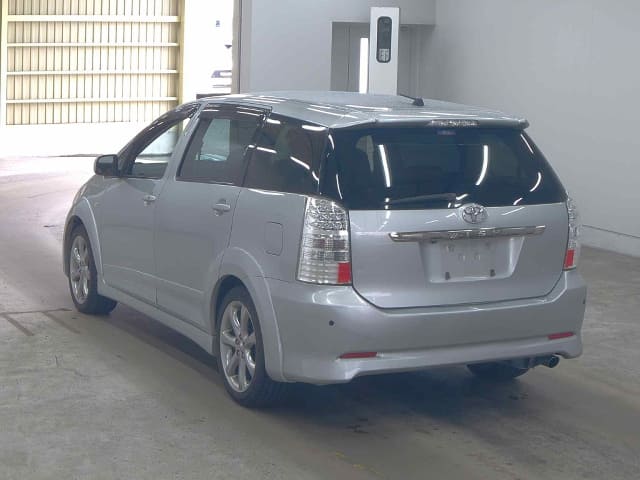 TOYOTA Wish thumbnail 51