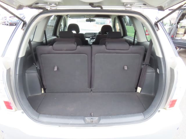 TOYOTA Wish thumbnail 29