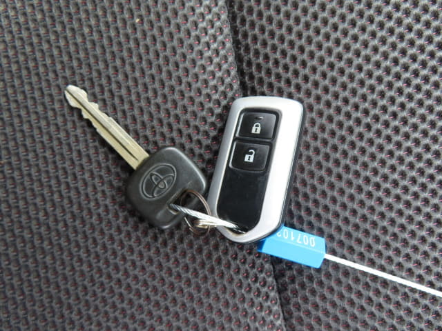 TOYOTA Wish thumbnail 43