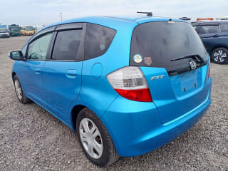 2010 HONDA Fit