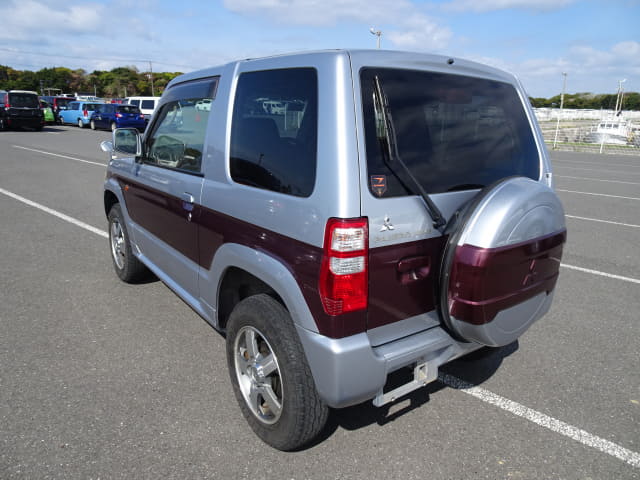2008 MITSUBISHI Pajero Mini