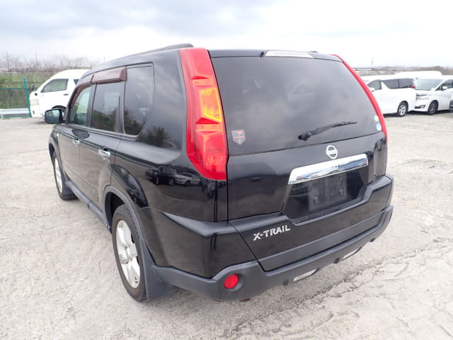 2010 NISSAN X-Trail