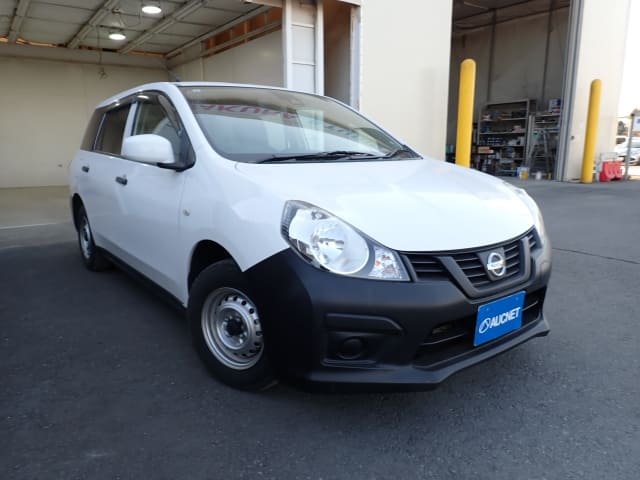 NISSAN Ad Van