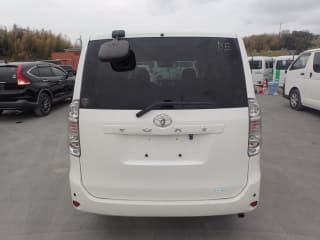 2010 TOYOTA Voxy