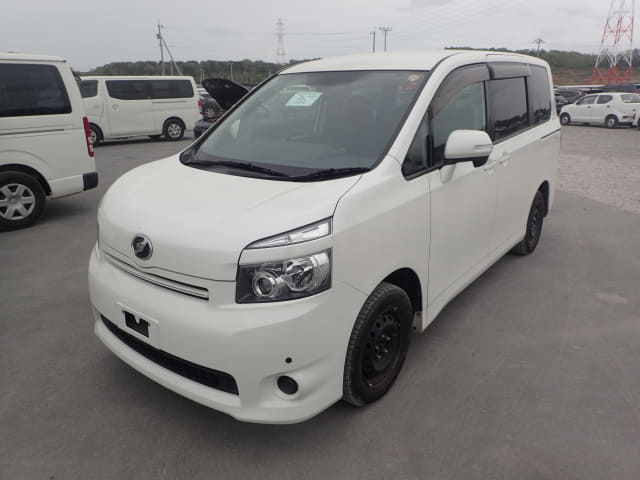 2010 TOYOTA Voxy