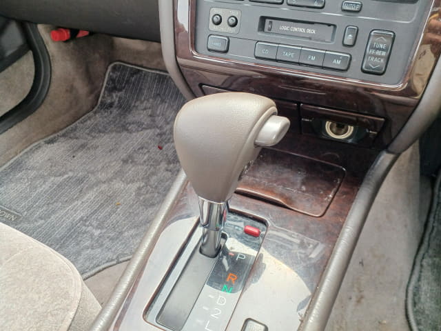 TOYOTA Crown thumbnail 38