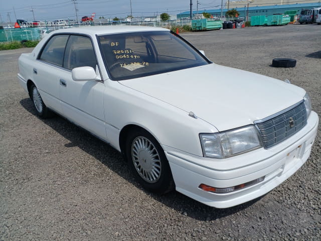 TOYOTA Crown thumbnail 7